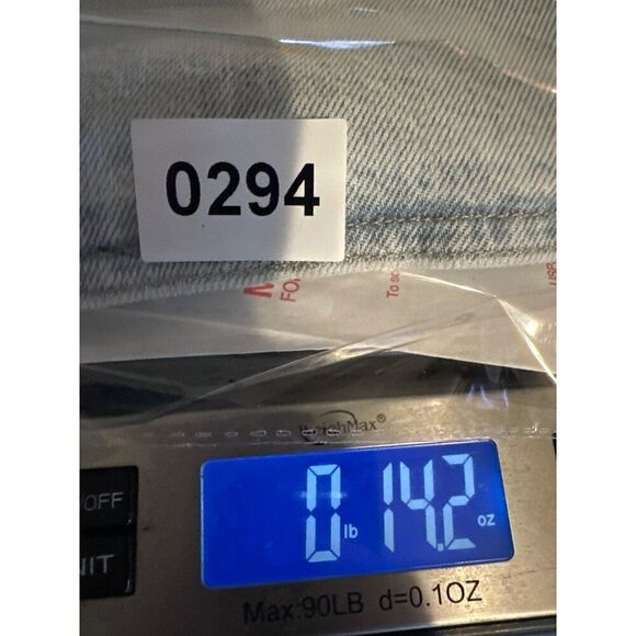 NWT m jeans by maurices™ Curvy Sculptress High Rise A Line 3.5in Short Size 16w - Picture 13 of 13